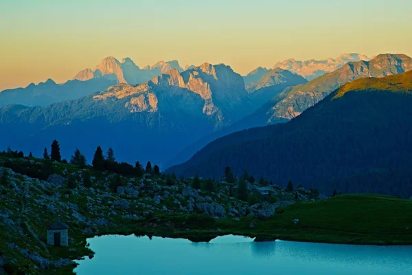 Dolomites landscape after sunset — Stock Photo, Image