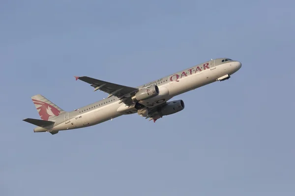 Plane taking off — Stock Photo, Image