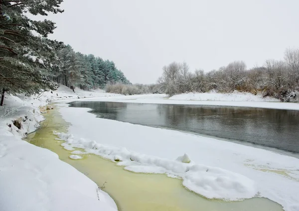 White Snowdrifts River Winter — Stock Photo, Image