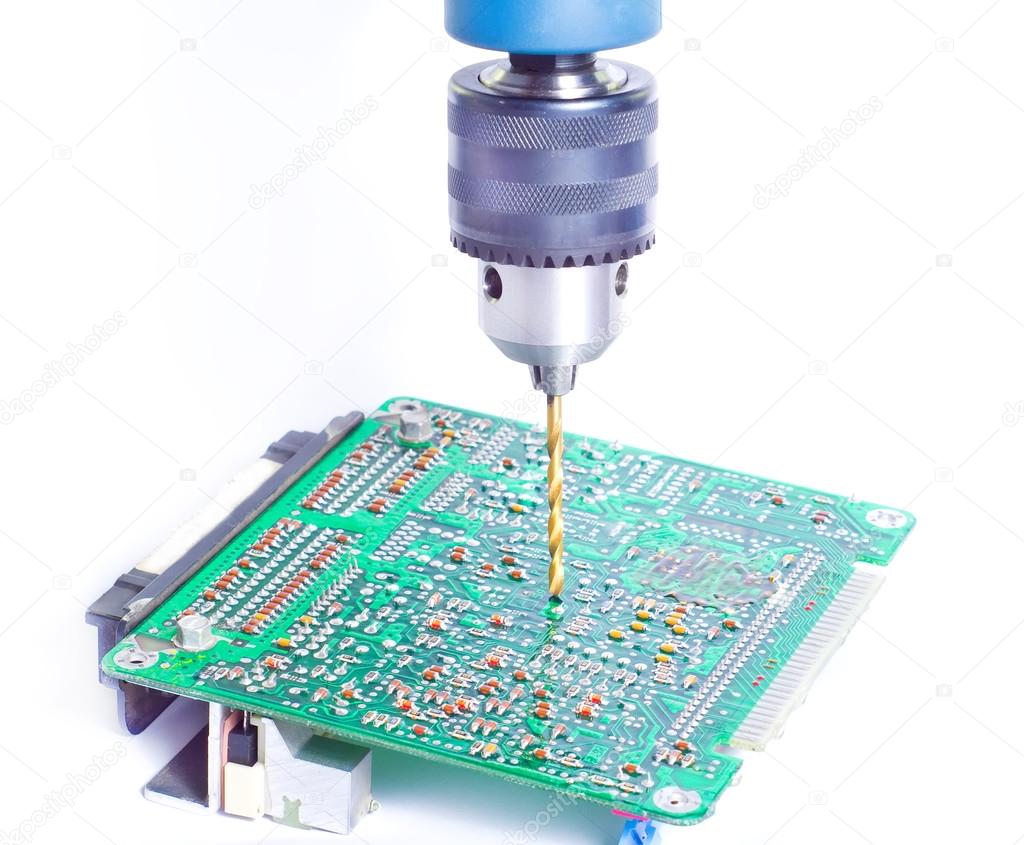 Drilling and repair of the electronic engine control unit 