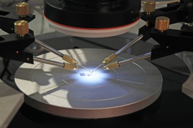 Mikroelektronik sanayi