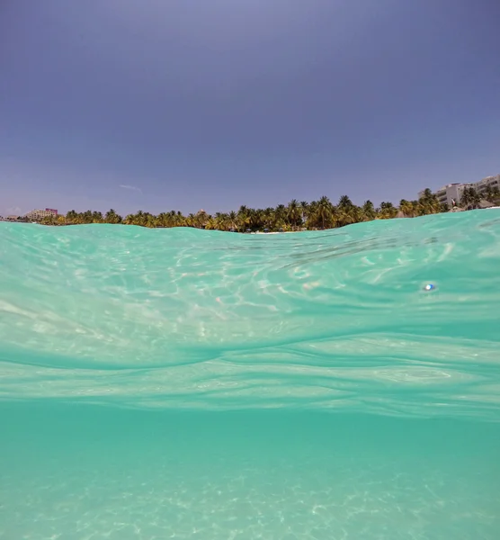 Plaża w cancun, Meksyk — Zdjęcie stockowe