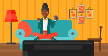 video oyunu oynayan kadın.