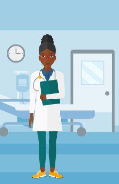 Hastane koğuşunda doktor.