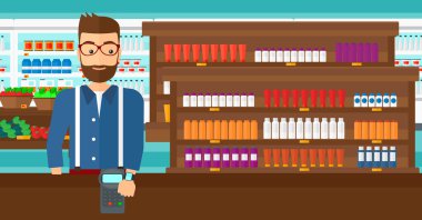 Adam akıllı dikkat ile ödeme.