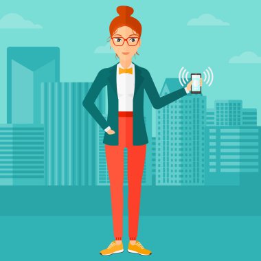 Zil telefon tutan kadın.