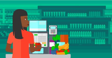 Süpermarket kasada kasiyer.