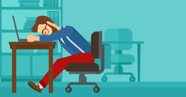 Hombre durmiendo en el lugar de trabajo . — Vector de stock