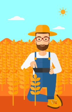 Tablet bilgisayarda alan adamla.