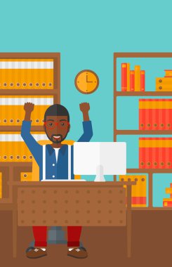 Ofiste çalışan adam..