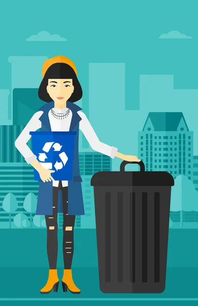 Γυναίκα με κάδους ανακύκλωσης. — Διανυσματικό Αρχείο