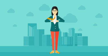 İş kadını ceketini çıkarıyor.