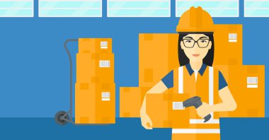 Barkod kutusunu kontrol işçi.