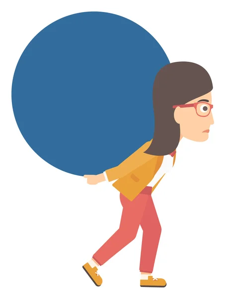 Mujer llevando gran bola . — Vector de stock