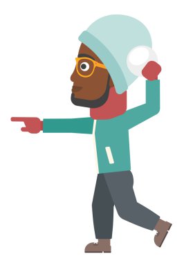 İçinde kartopu oynayan adam.