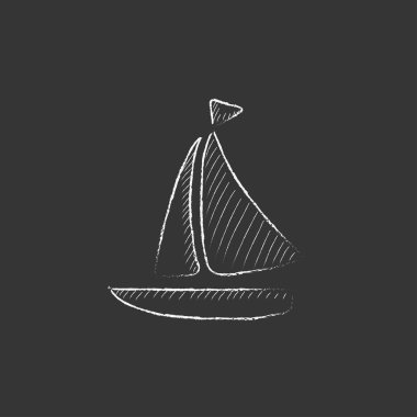 Yelkenli. Tebeşir simgesinde çizilmiş.