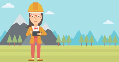 Tablet bilgisayar tutan kadın.