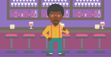 Adam holding cam suyu.