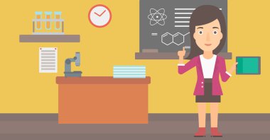 Tablet bilgisayar tutan kadın.