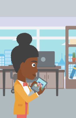 Ev vektör çizim için arayan kadın.