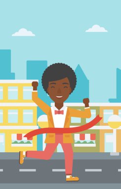 İş kadın geçiş bitiş çizgisine.