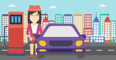 Alt araba yakıta dolduruyor.