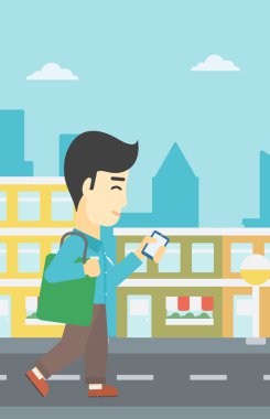 Akıllı telefon vektör illüstrasyon ile yürüyüş Adam.
