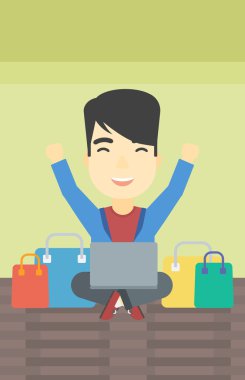 Onun laptop kullanma online alışveriş dostum.