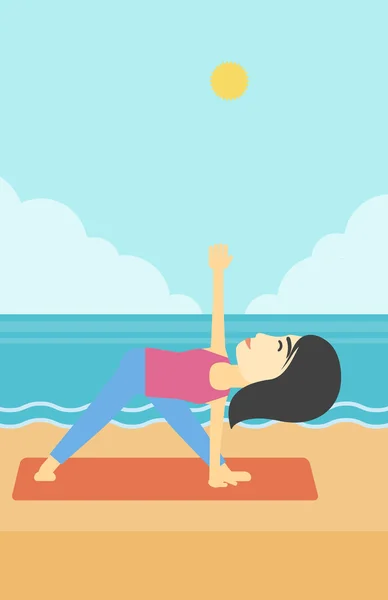 Woman practicing yoga triangle pose on the beach. — Stockový vektor