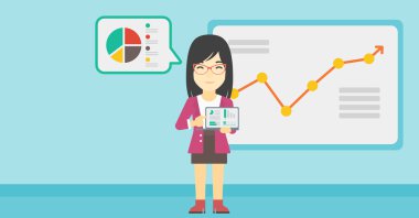 İş kadını bir dizüstü bilgisayarda rapor sunma.