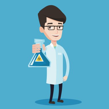 Bilim adamı holding şişesi biyolojik tehlike işareti ile.