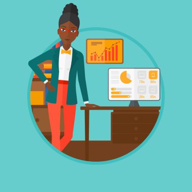 kadın vererek iş sunumu.