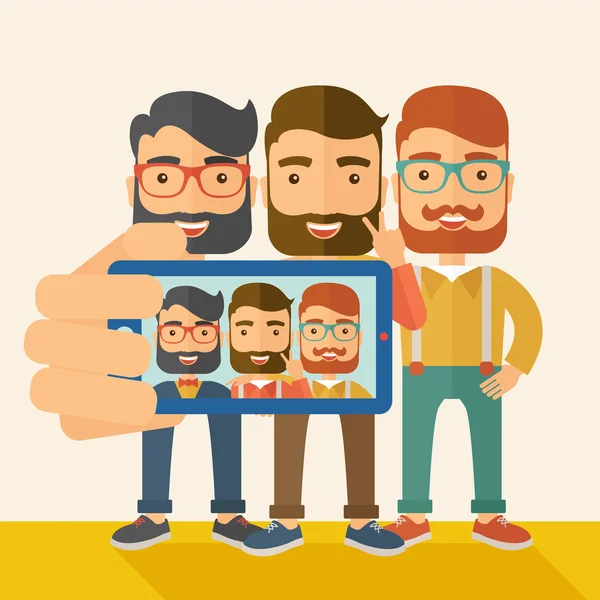 Tres hombres tomando selfie . — Vector de stock