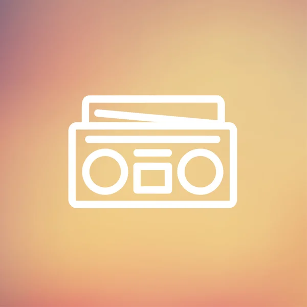 Radio reproductor de cassette icono de línea delgada — Vector de stock