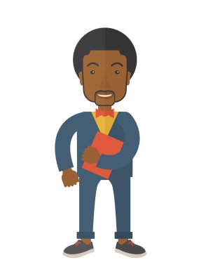 siyah adam holding kırmızı defter.