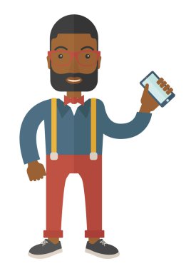 onun smartphone tutarak siyah ofis çalışanı.