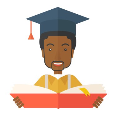 Mezuniyet kap ile siyah adam.