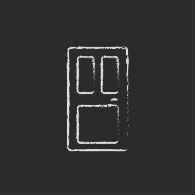 Front door icon drawn in chalk.