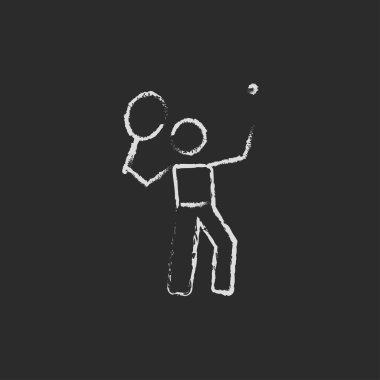 Tebeşirle çizilmiş tenis oyuncu simgesi.