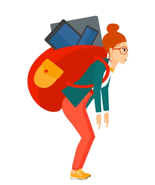 Mujer con mochila llena de dispositivos . — Vector de stock