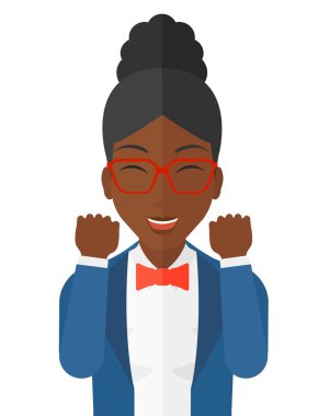 Neşeli kadın öfori yaşıyor.