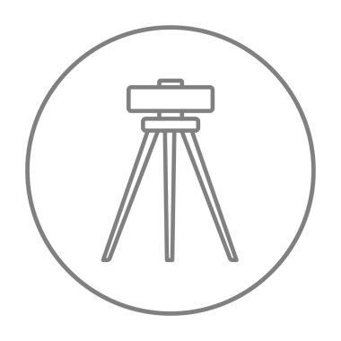 Teodolit tripod satırı simgesi üzerinde.