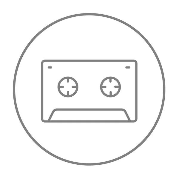 Cassette tape lijn pictogram. — Stockvector