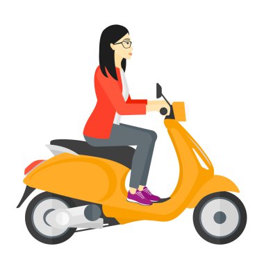 Scooter süren kadın..