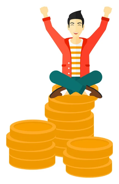 Šťastný obchodník sedící na mincích. — Stockový vektor
