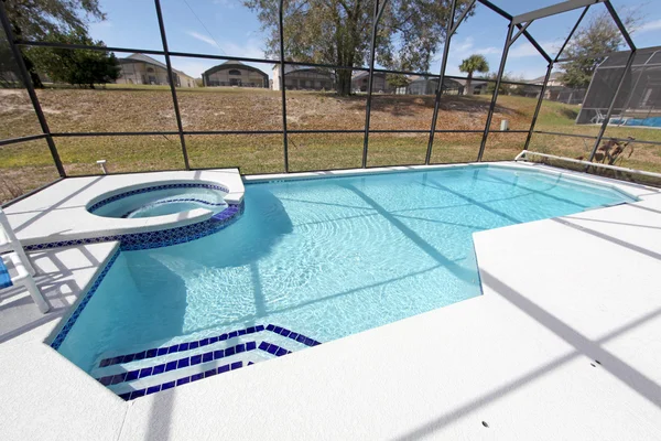 Swimming Pool and Spa — Stock Photo, Image