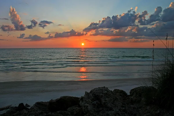 Puesta de sol océano — Foto de Stock