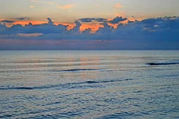 Sonnenuntergang am Meer — Stockfoto