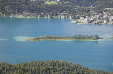 Worthersee Gölü 'nün Panoramik Görünümü