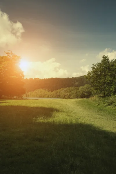 Sonnenaufgang in der Nähe des Lake Windermere (Lake District, England) — Stockfoto